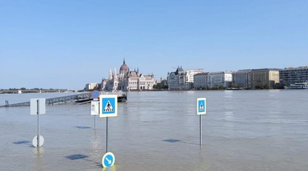 0a9924b3 8692 4968 8da9 2ba1407b2c9d