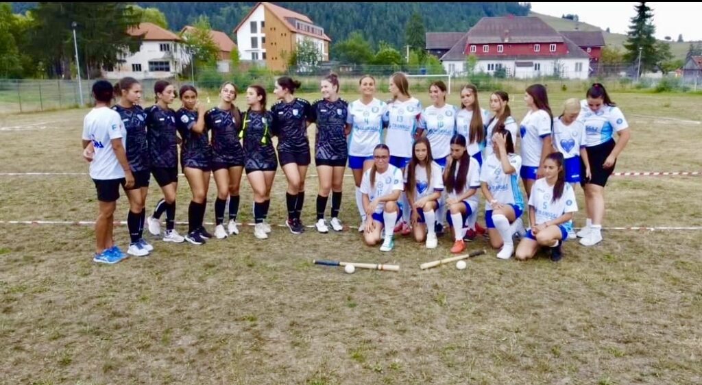 Meci demonstrativ de oină și promovare a sportului național la Universitatea de Vară de la Izvoru Mureșului 3078d548 0273 4b0a ae83 ea51b26ca6be 1