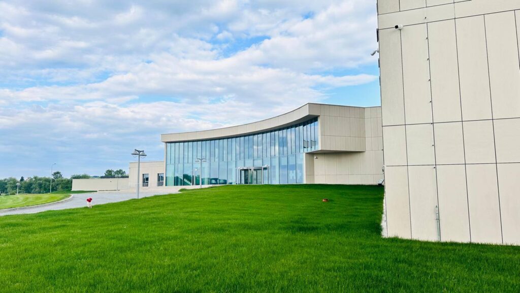 Spitalul Oncologic MEDEX semnează contract cu C.A.S. de la deschidere. Vizita ministrului Rafila marchează un moment istoric 448944000 1004457215023169 7677613450988260784 n