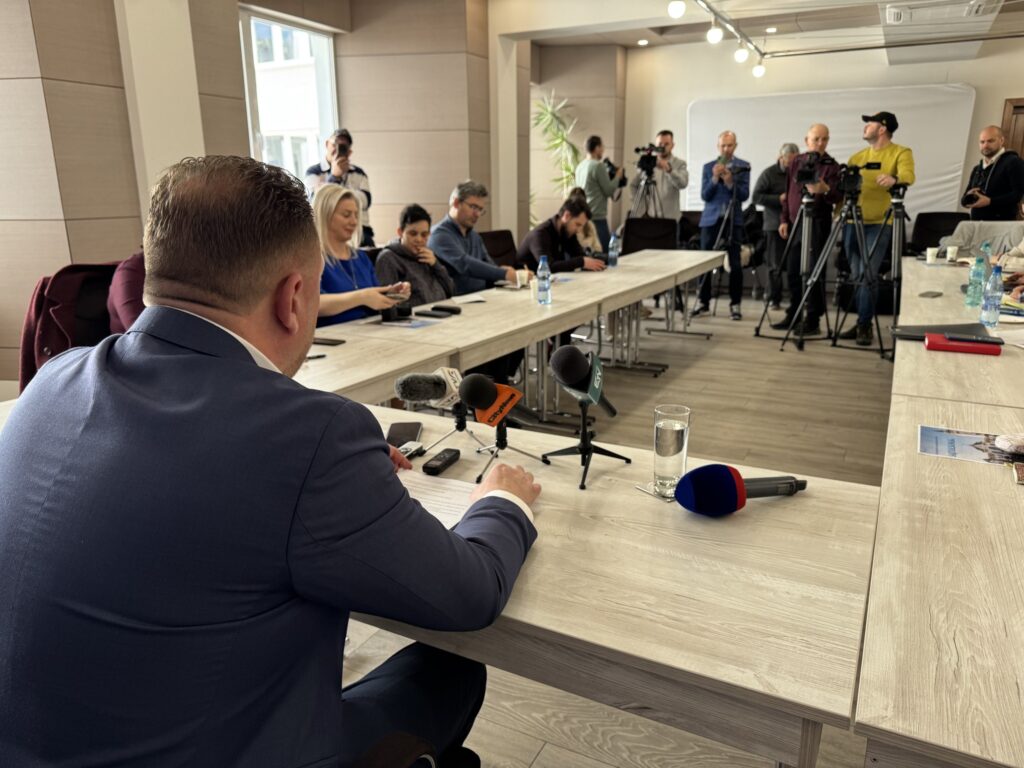 490126436 988794090063975 2603416504713216430 n