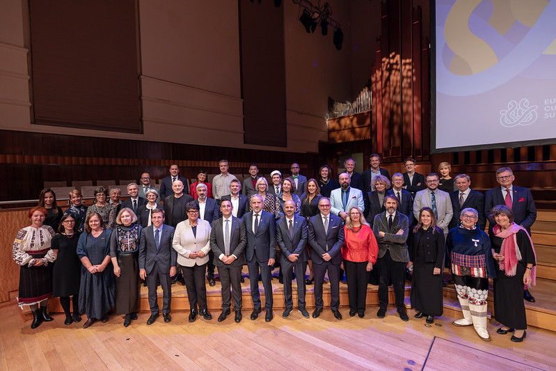 54853301453 2385ed9228 c