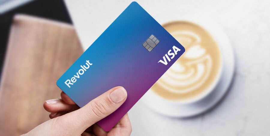 Revolut a început alocarea IBAN-ului românesc. Ce trebuie să știe clienții Revolut card Visa la cafea e1734356725478