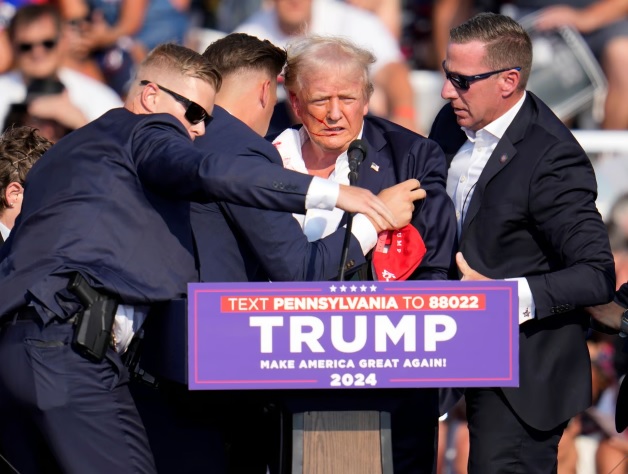 Trump l-a numit în fruntea Secret Service pe agentul care l-a protejat în timpul tentativei de asasinat asasinat Trump