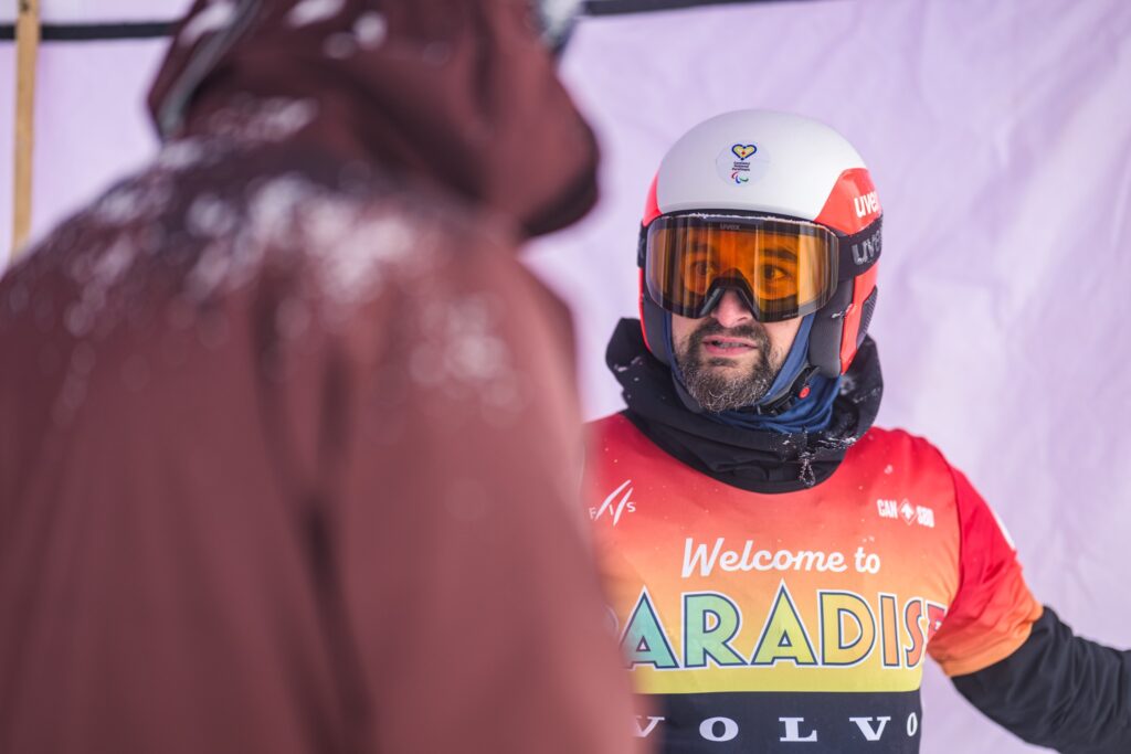 mihaita para-snowboard