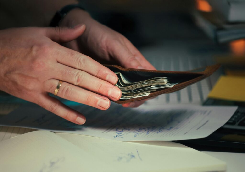Ce salarii vor avea șefii bugetarilor. Noua lege a salarizării sistemului bugetar noua lege salarii bugetari