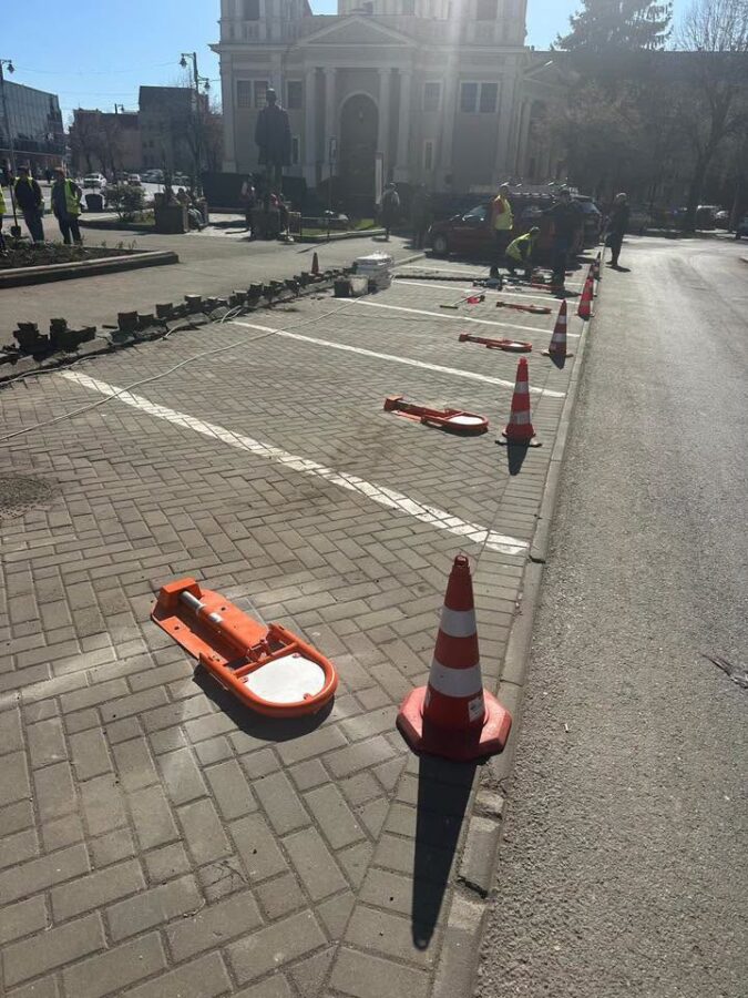 Management urban după ureche la Târgu Mureș: de la semaforul-minune la parcarea-fantomă 1 parcare primarie