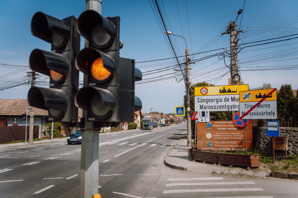 Management urban după ureche la Târgu Mureș: de la semaforul-minune la parcarea-fantomă semafor-minune Târgu Mureș